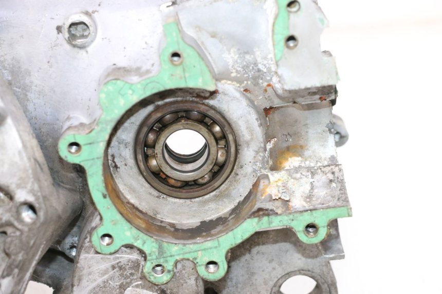 photo de CARTER INFERIOR DO MOTOR PEUGEOT KISBEE 2T 50 (2010 - 2017) - Vista geral