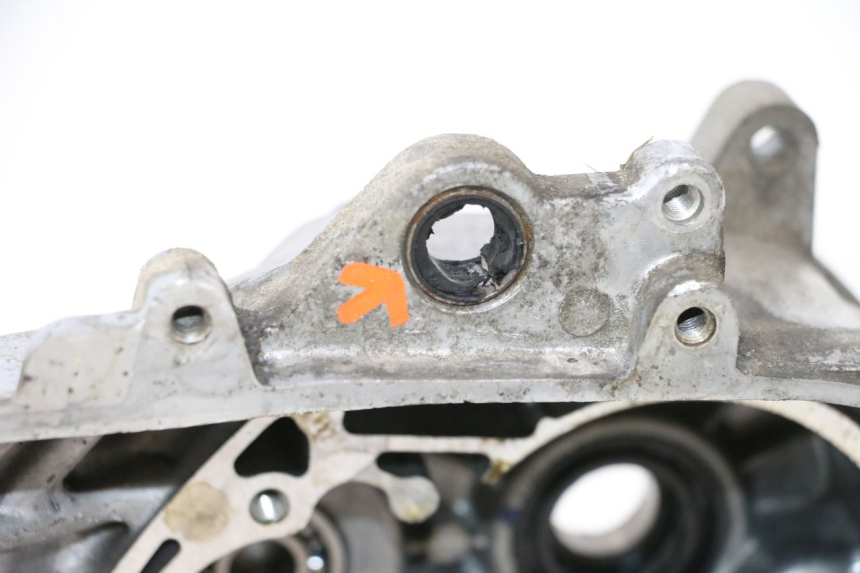 photo de CARTER INFERIOR DO MOTOR PEUGEOT KISBEE 2T 50 (2010 - 2017) - Peça verificada