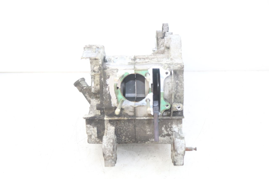 photo de CARCAÇA INFERIOR DO MOTOR PEUGEOT KISBEE 4T 50 (2018 - 2022) - Pontos de fixação