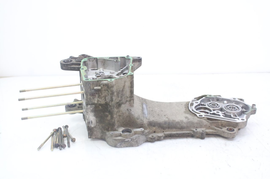 photo de CARTER INFERIOR DO MOTOR PEUGEOT KISBEE 4T 50 (2010 - 2017) - Outro ângulo de visão