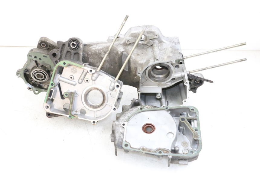photo de CARCAÇA INFERIOR DO MOTOR PEUGEOT KISBEE 4T 50 (2018 - 2022) - Ampliação dos componentes