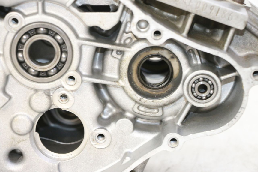 photo de CARTER INFERIOR DO MOTOR KAWASAKI KX 65 (2000 - 2019) - Detalhes característicos