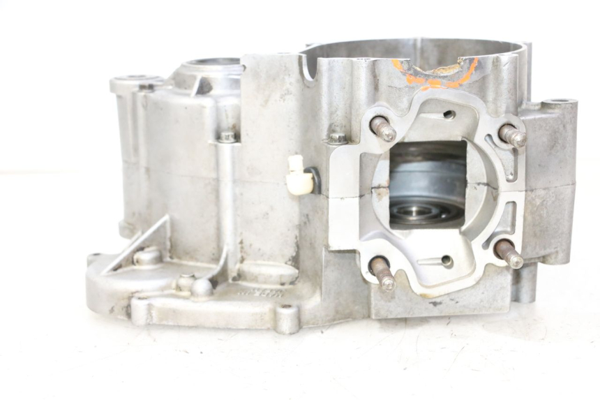 photo de CARTER INFERIOR DO MOTOR KAWASAKI KX 65 (2000 - 2019) - Zoom do estado de desgaste