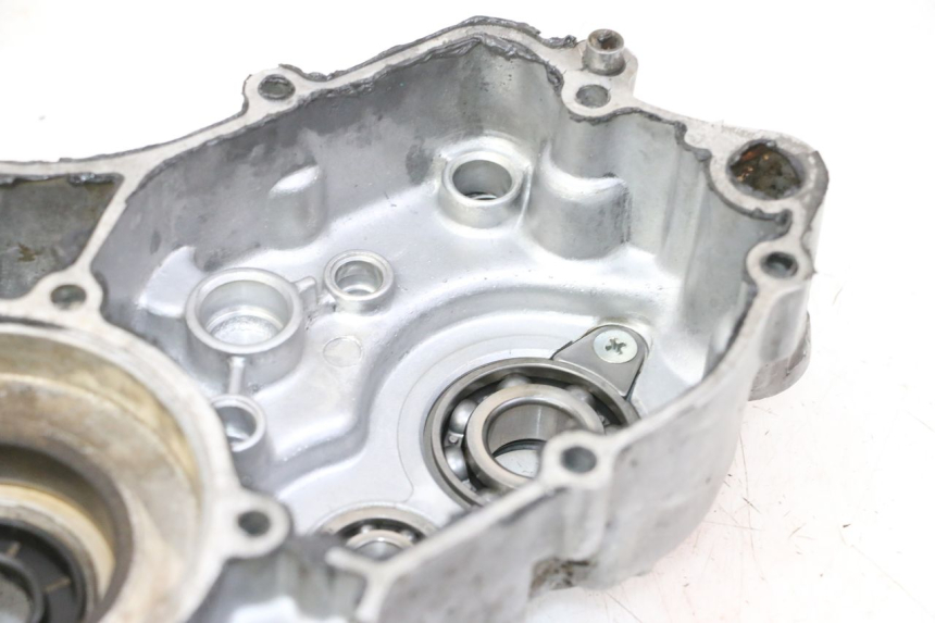 photo de CARTER INFERIOR DO MOTOR KAWASAKI KX 85 (2014 - 2021) - Vista de perto