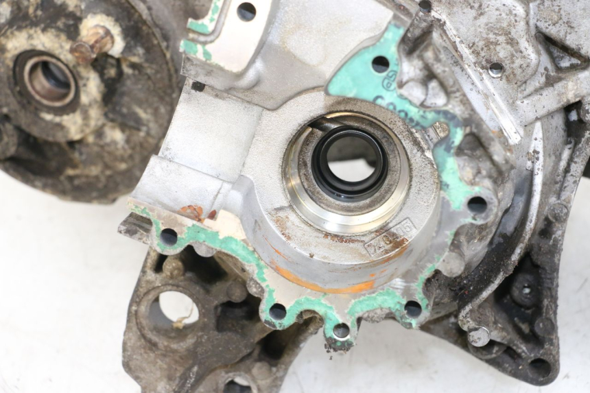 photo de CARCAÇA INFERIOR DO MOTOR PEUGEOT LUDIX 50 (2008 - 2017) - Vista do produto