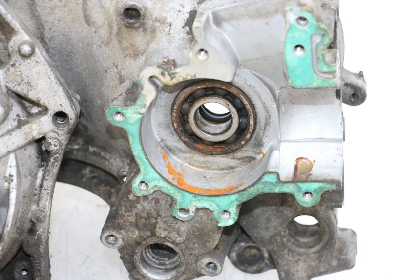 photo de CARCAÇA INFERIOR DO MOTOR PEUGEOT LUDIX 50 (2008 - 2017) - Marcações e referências