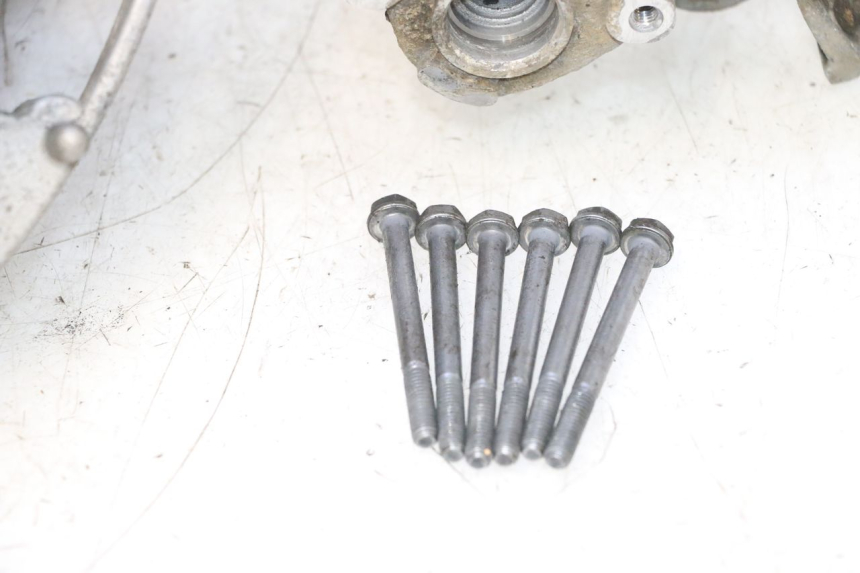 photo de CARTER INFERIOR DO MOTOR PEUGEOT LUDIX 50 (2005 - 2007) - Outro ângulo de visão