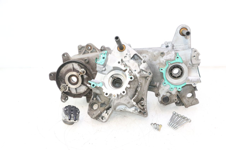 photo de CARCAÇA INFERIOR DO MOTOR PEUGEOT LUDIX ONE 14P 50 (2004 - 2013) - Detalhe da peça