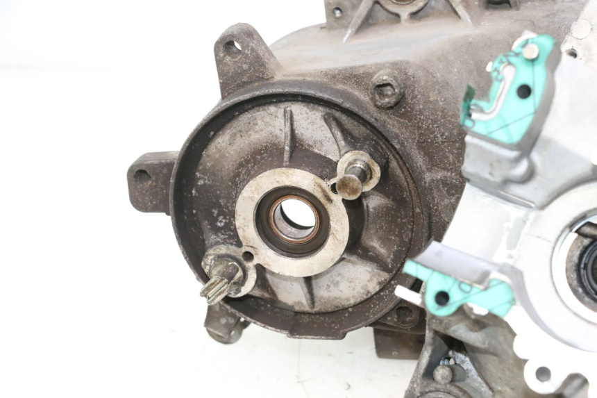 photo de CARCAÇA INFERIOR DO MOTOR PEUGEOT LUDIX ONE 14P 50 (2004 - 2013) - Estrutura - ampliação