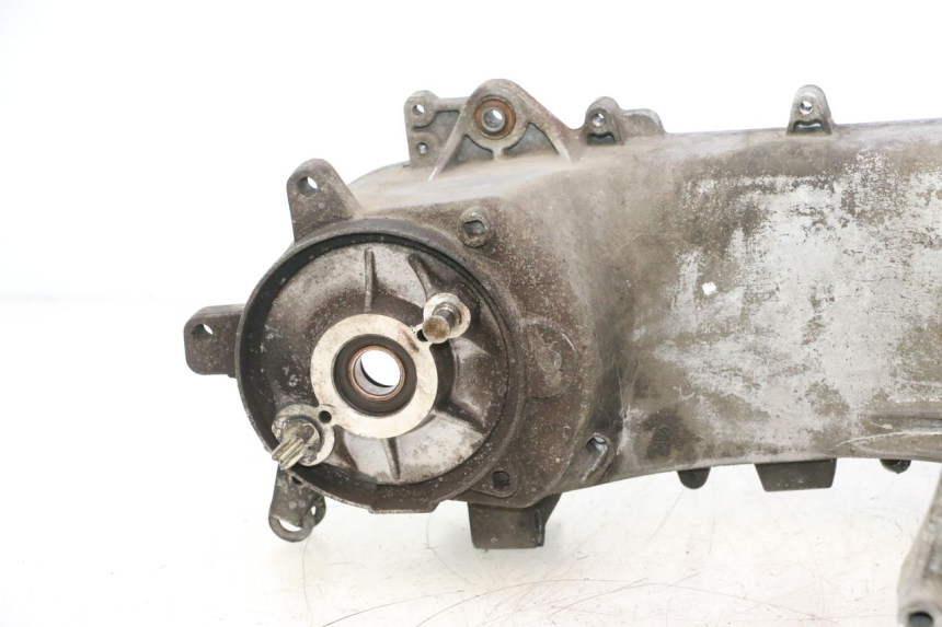 photo de CARCAÇA INFERIOR DO MOTOR PEUGEOT LUDIX ONE 14P 50 (2004 - 2013) - Marcações e referências