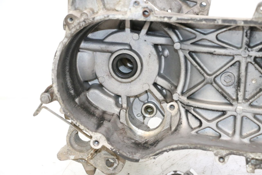 photo de CARTER INFERIOR DO MOTOR PEUGEOT LUDIX ONE 50 (2004 - 2013) - Ampliação dos componentes