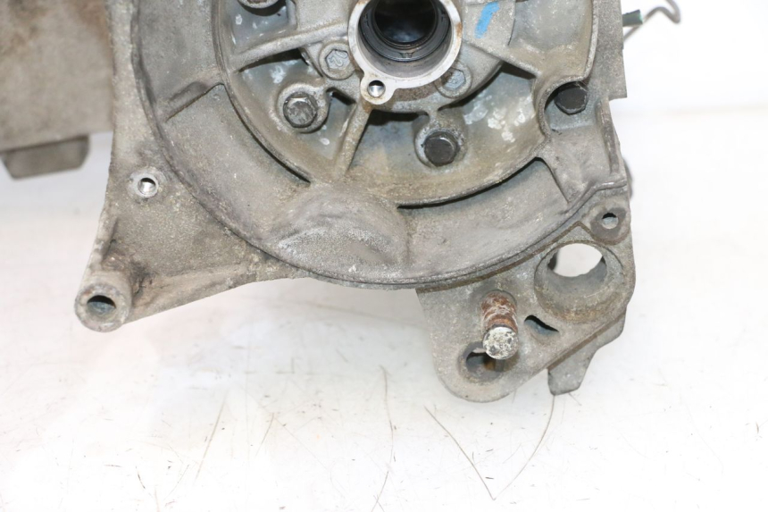photo de CARTER INFERIOR DO MOTOR PEUGEOT LUDIX ONE 50 (2004 - 2013) - Vista de perto
