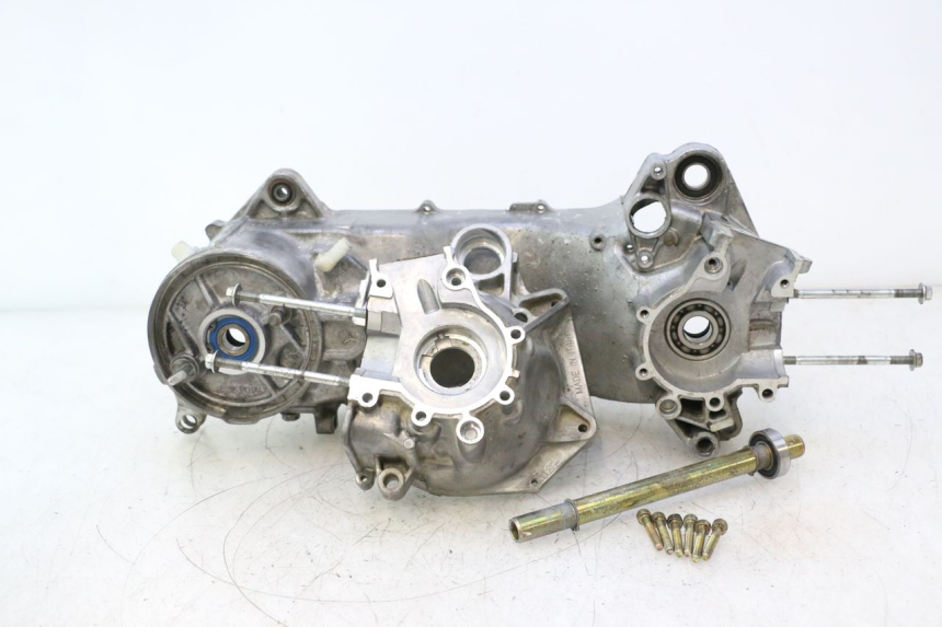 photo de CARCAÇA INFERIOR DO MOTOR MBK MACH G AC 50 (2002 - 2014) - Ampliação dos componentes