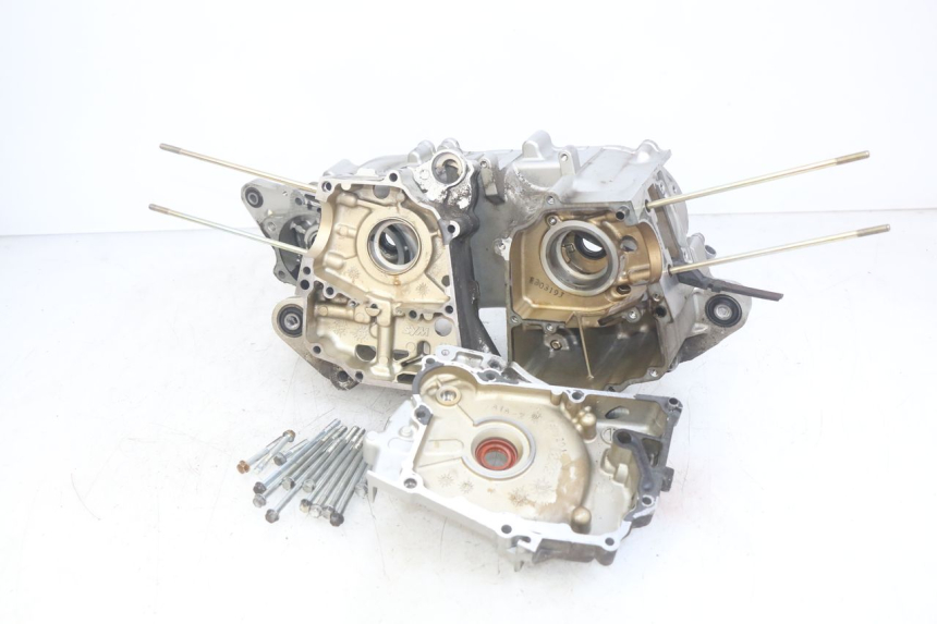 photo de CARTER INFERIOR DO MOTOR SYM MIO 50 (2011 - 2017) - Detalhe da peça