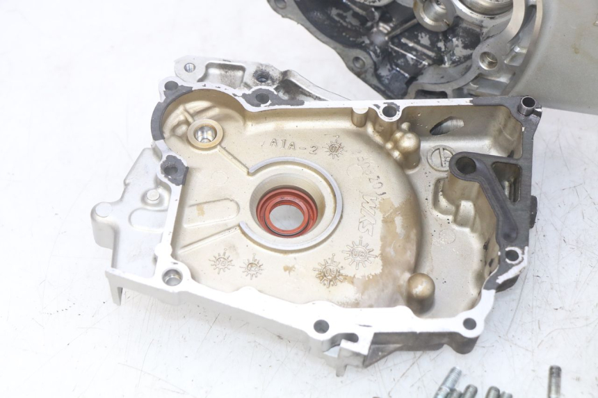 photo de CARTER INFERIOR DO MOTOR SYM MIO 50 (2011 - 2017) - Inspeção visual