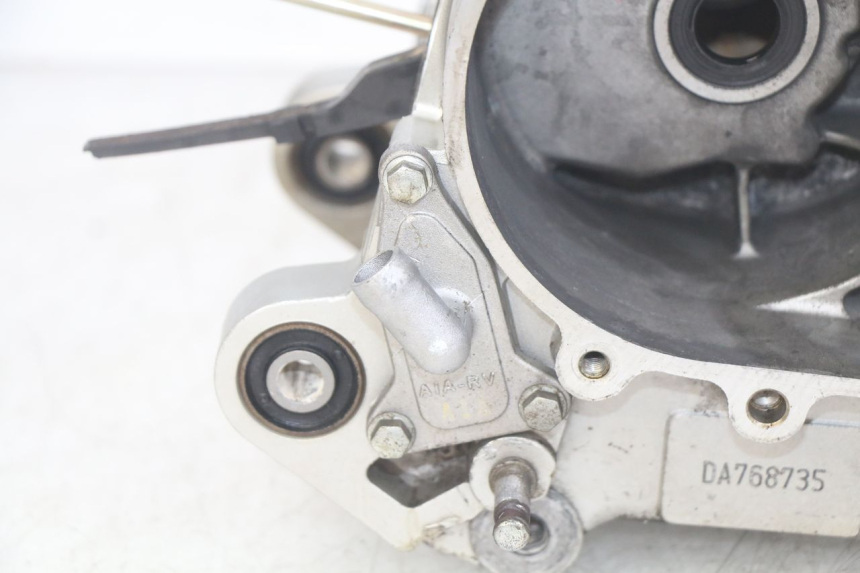 photo de CARTER INFERIOR DO MOTOR SYM MIO 50 (2011 - 2017) - Pontos de fixação