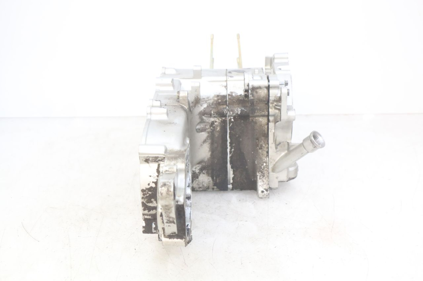 photo de CARTER INFERIOR DO MOTOR SYM MIO 50 (2011 - 2017) - Marcações e referências