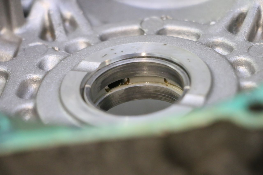 photo de CARTER INFERIOR DO MOTOR PIAGGIO MP3 LT 300 (2010 - 2016) - Vista de perfil