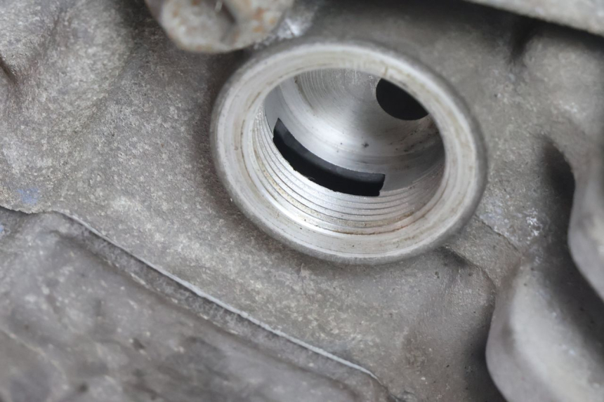 photo de CARCAÇA INFERIOR DO MOTOR YAMAHA N-MAX NMAX 125 (2021 - 2024) - Estrutura - ampliação