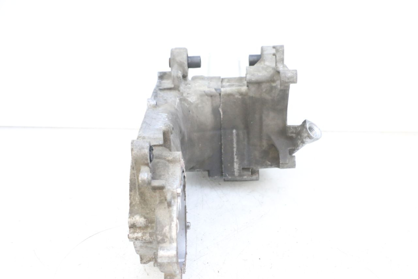 photo de CARTER INFERIOR DO MOTOR YAMAHA NEOS NEO'S 4T 50 (2008 - 2016) - Detalhes característicos