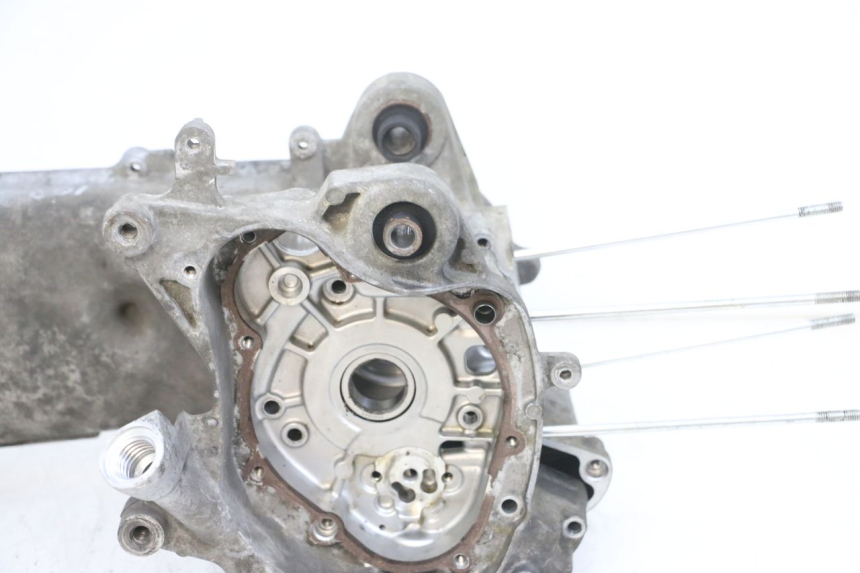photo de CARTER INFERIOR DO MOTOR YAMAHA NEOS NEO'S 4T 50 (2008 - 2016) - Estado da superfície
