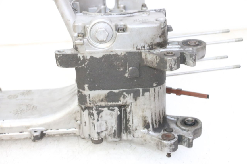 photo de CARTER INFERIOR DO MOTOR KYMCO LIKE 4T 50 (2019 - 2025) - Detalhes característicos