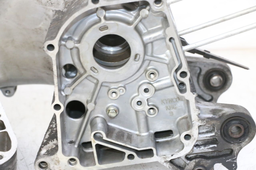 photo de CARTER INFERIOR DO MOTOR KYMCO LIKE 4T 50 (2019 - 2025) - Estrutura - ampliação