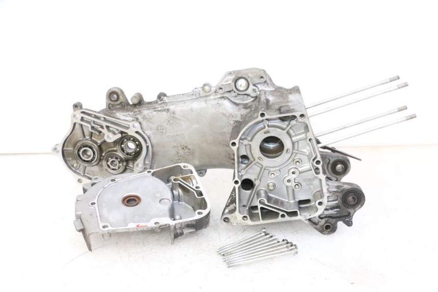 photo de CARTER INFERIOR DO MOTOR KYMCO LIKE 4T 50 (2019 - 2025) - Ângulo alternativo
