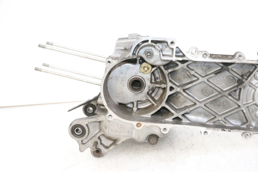 photo de CARTER INFERIOR DO MOTOR KYMCO LIKE 4T 50 (2019 - 2025) - Pontos de fixação