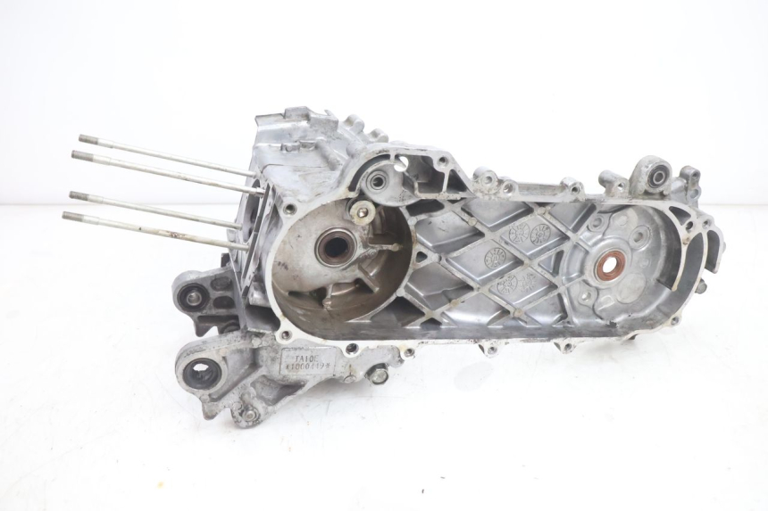 photo de CARTER INFERIOR DO MOTOR KYMCO LIKE 4T 50 (2019 - 2025) - Pontos de fixação