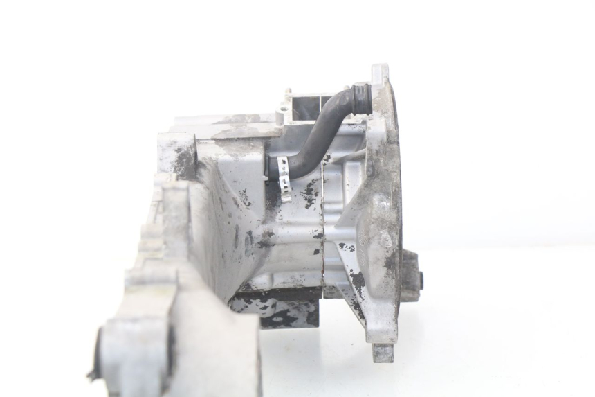 photo de CARTER INFERIOR DO MOTOR PIAGGIO NEW TYPHOON 50 (2010 - 2017) - Outro ângulo de visão