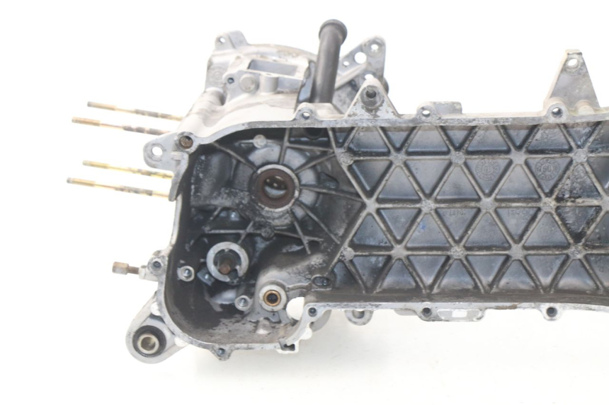 photo de CARTER INFERIOR DO MOTOR PIAGGIO NEW TYPHOON 50 (2010 - 2017) - Vista geral