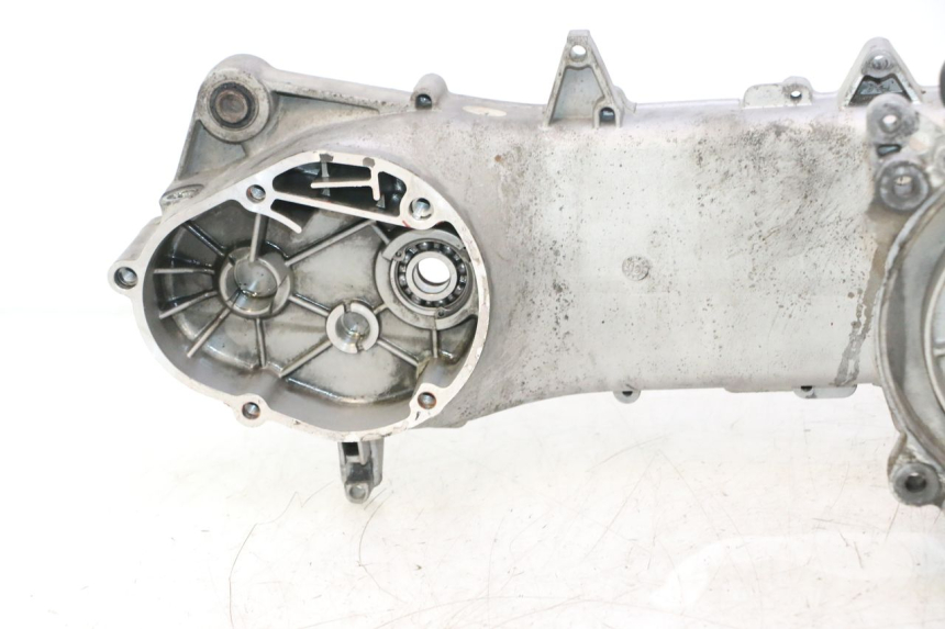 photo de CARTER INFERIOR DO MOTOR PIAGGIO NEW TYPHOON 50 (2018 - 2021) - Pontos de fixação