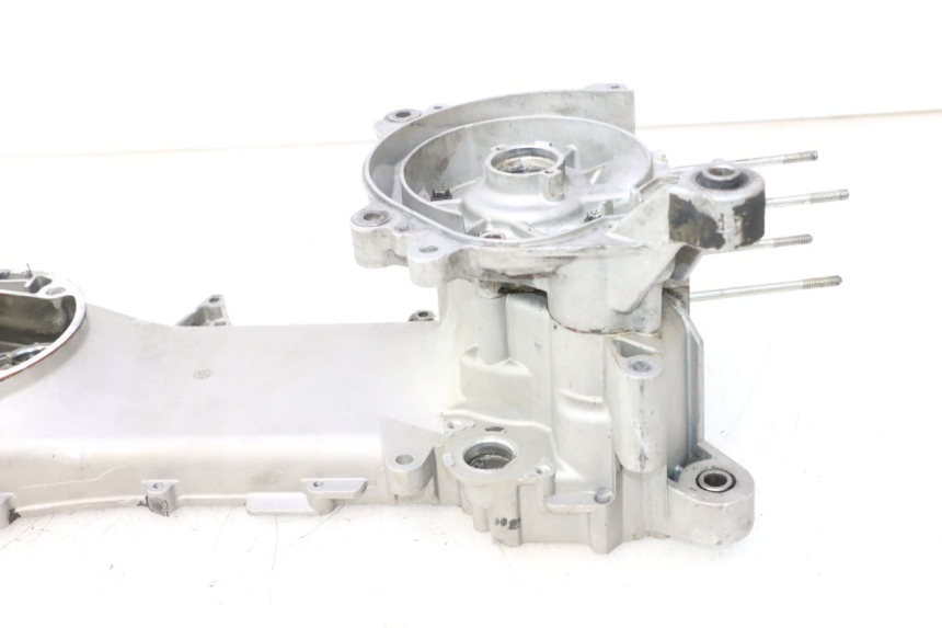 photo de CARTER INFERIOR DO MOTOR PIAGGIO NEW TYPHOON 50 (2018 - 2021) - Ângulo alternativo