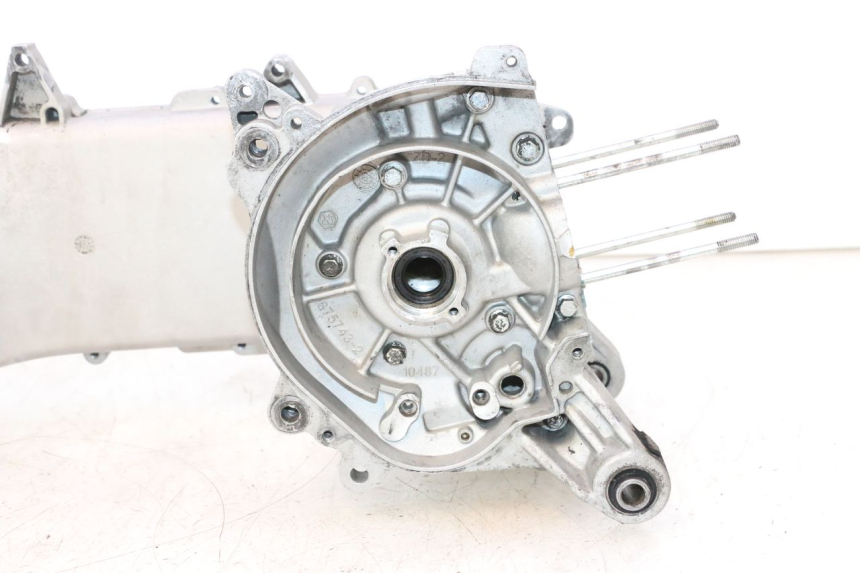 photo de CARTER INFERIOR DO MOTOR PIAGGIO NEW TYPHOON 50 (2018 - 2021) - Pontos de fixação