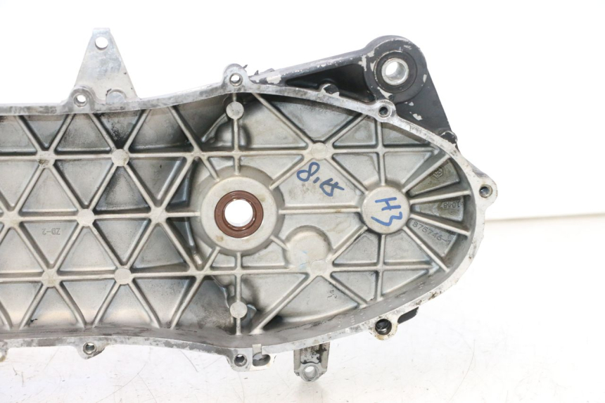 photo de CARTER INFERIOR DO MOTOR PIAGGIO NEW TYPHOON 50 (2018 - 2021) - Marcações e referências