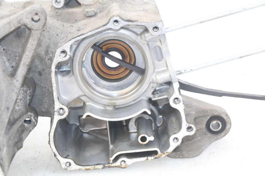 photo de CARTER INFERIOR DO MOTOR HONDA NHX LEAD 110 (2008 - 2010) - Inspeção visual