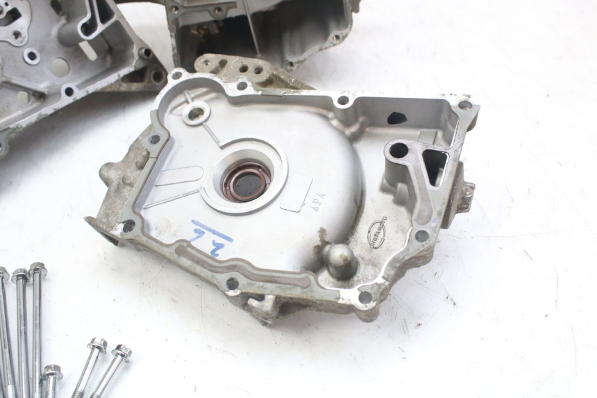 photo de CARTER INFERIOR DO MOTOR SYM ORBIT 2 4T 50 (2018 - 2022) - Vista de perto