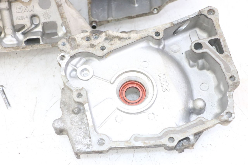 photo de CARTER INFERIOR DO MOTOR SYM ORBIT 2 4T 50 (2008 - 2017) - Outro ângulo de visão