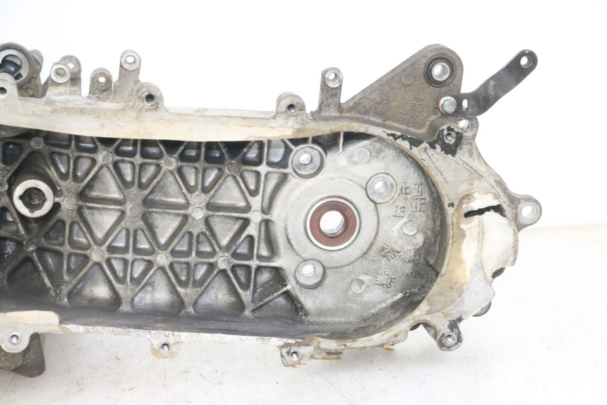photo de CARTER INFERIOR DO MOTOR SYM ORBIT 2 4T 50 (2008 - 2017) - Marcações e referências