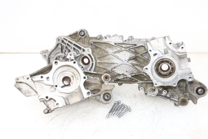 photo de CARCAÇA INFERIOR DO MOTOR SYM ORBIT 2 50 (2008 - 2014) - Detalhe da peça