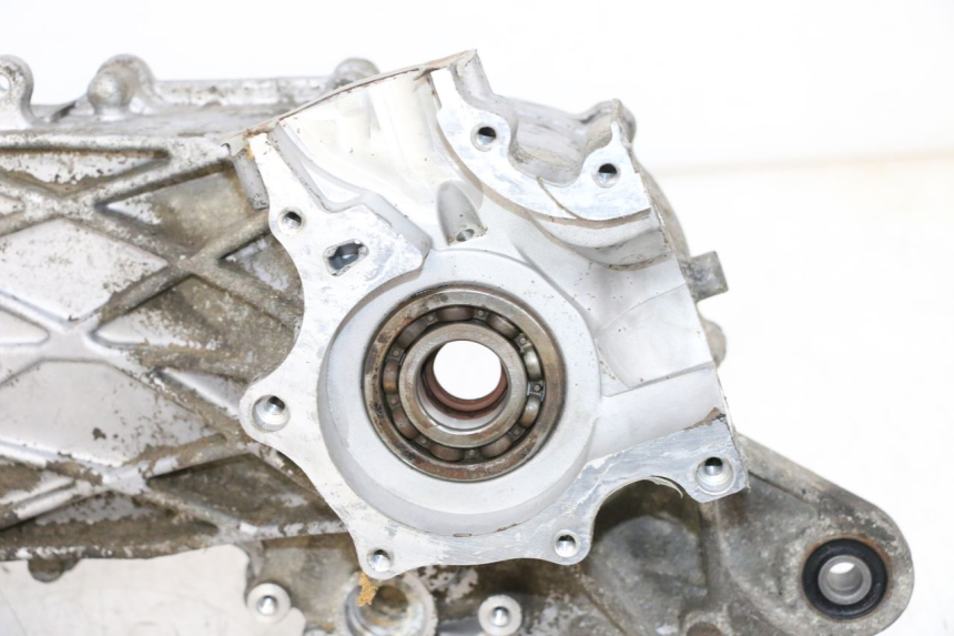 photo de CARCAÇA INFERIOR DO MOTOR SYM ORBIT 2 50 (2008 - 2014) - Pontos de fixação