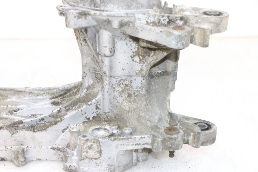 photo de CARCAÇA INFERIOR DO MOTOR SYM ORBIT 2 50 (2008 - 2014) - Pontos de fixação