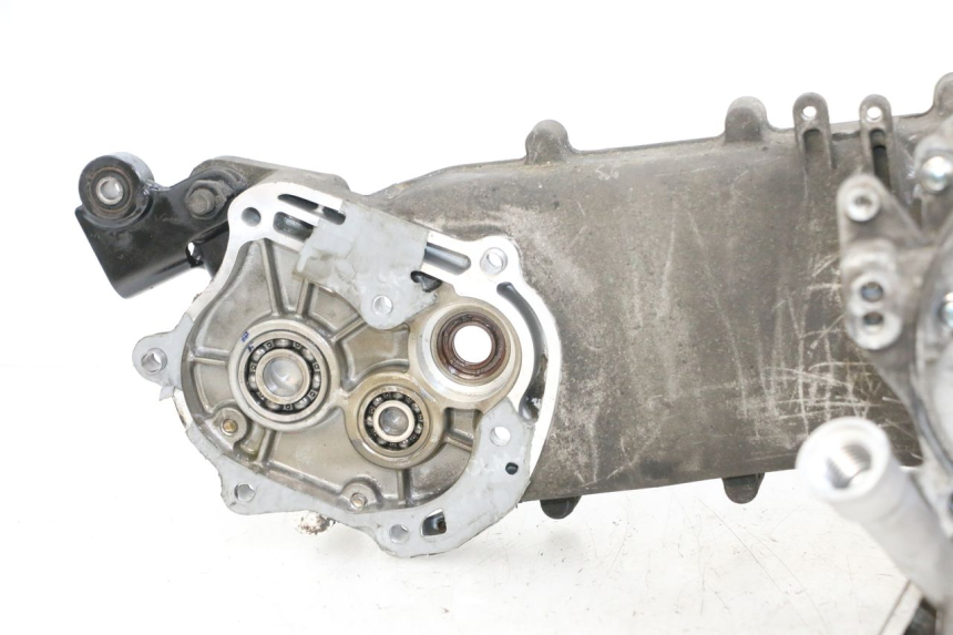 photo de CARTER INFERIOR DO MOTOR SYM ORBIT III 3 4T 50 (2018 - 2021) - Detalhes característicos