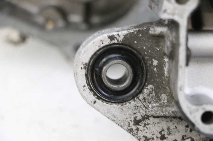 photo de CARTER INFERIOR DO MOTOR SYM ORBIT III 3 4T 50 (2018 - 2021) - Zoom do estado de desgaste