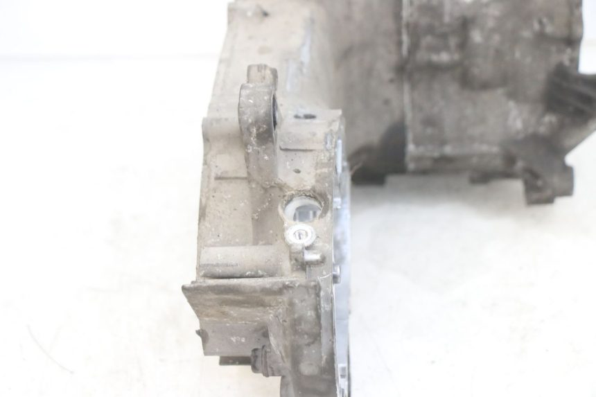 photo de CARTER INFERIOR DO MOTOR HONDA PCX (JF28) 125 (2009 - 2011) - Pontos de fixação