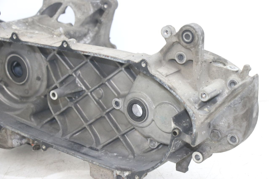 photo de CARTER INFERIOR DO MOTOR HONDA PCX (JF28) 125 (2009 - 2011) - Peça verificada