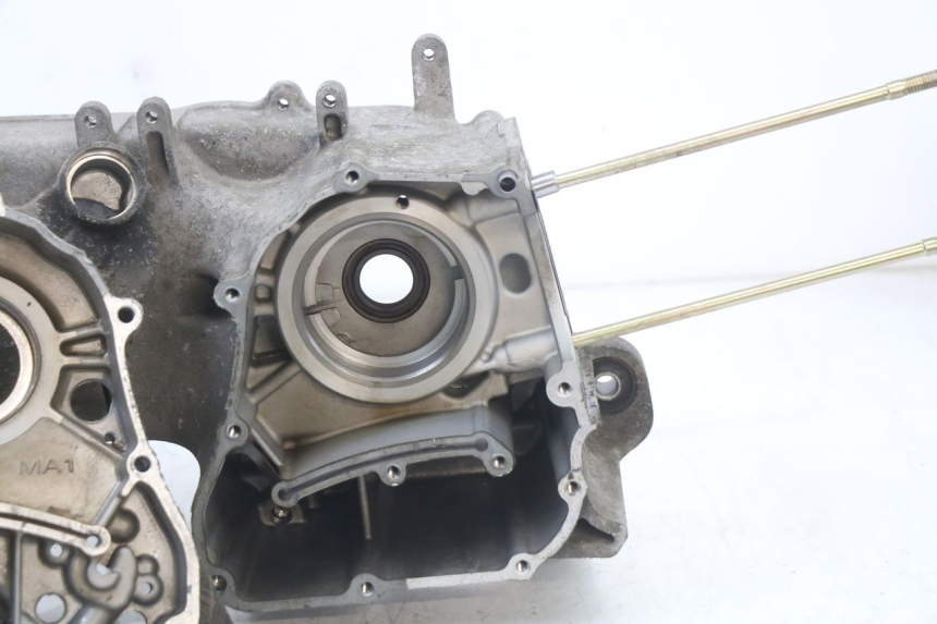 photo de CARTER INFERIOR DO MOTOR PEUGEOT BELVILLE 125 (2017 - 2021) - Peça verificada
