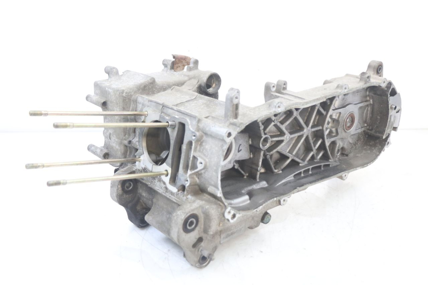photo de CARTER INFERIOR DO MOTOR PEUGEOT BELVILLE 125 (2017 - 2021) - Marcações e referências