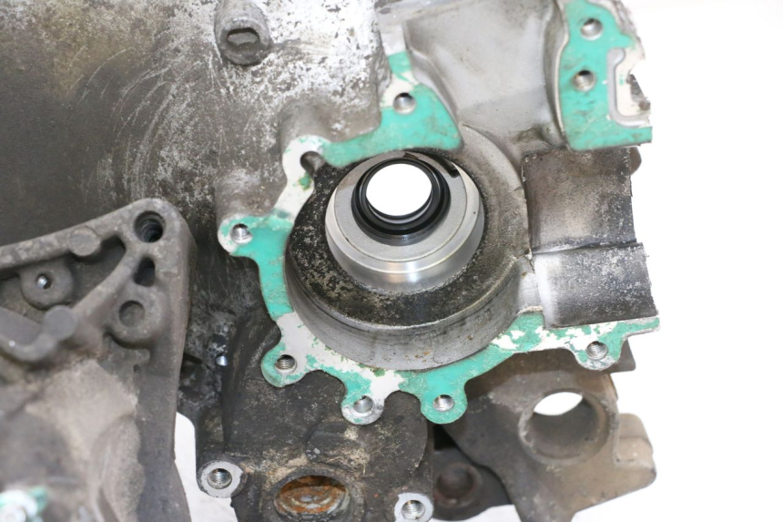 photo de CARCAÇA INFERIOR DO MOTOR PEUGEOT LUDIX 50 (2008 - 2017) - Inspeção visual